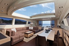 Motor yacht KAWAI -  Salon with retractable sunroof
